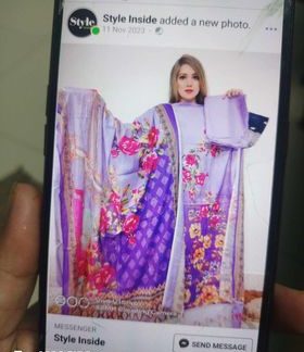 Anaya Hoor ( Violet )